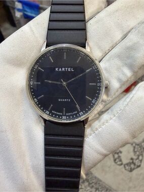 Kartel Hume 40mm Mens Quartz Watch Black Sunray Dial Scottish Design Minimalist
